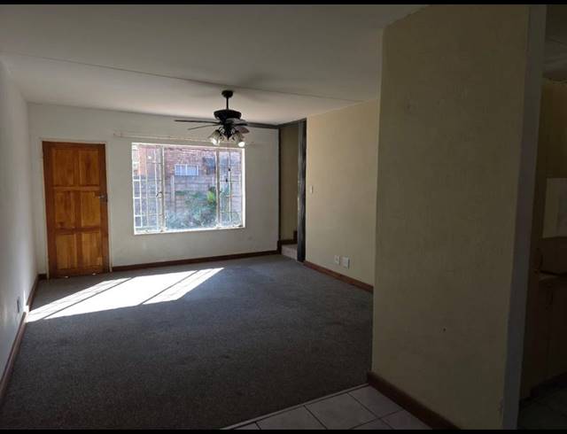 2 BEDROOM TOWNHOUSE FOR SALE IN ANNLIN